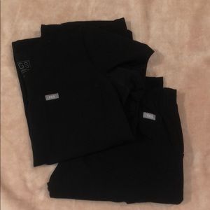 Black Figs Scrub Set